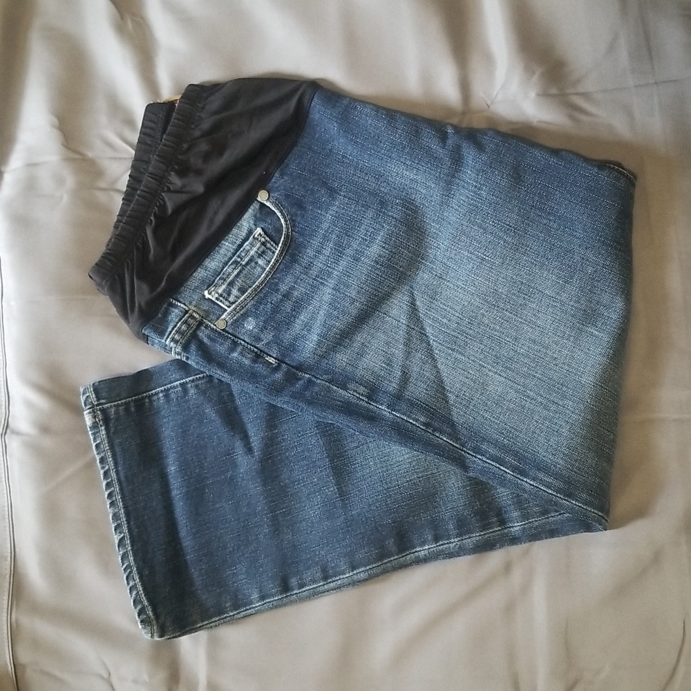 Paige Maternity Low Rise Jeans, size 32, inseam 22